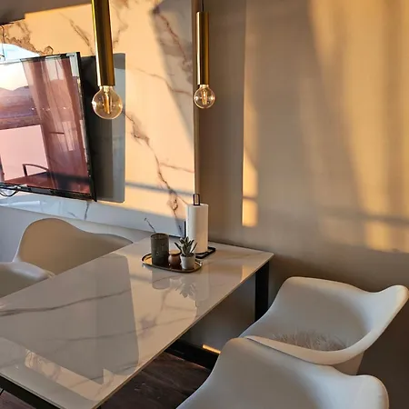 Apartman Hollywood *